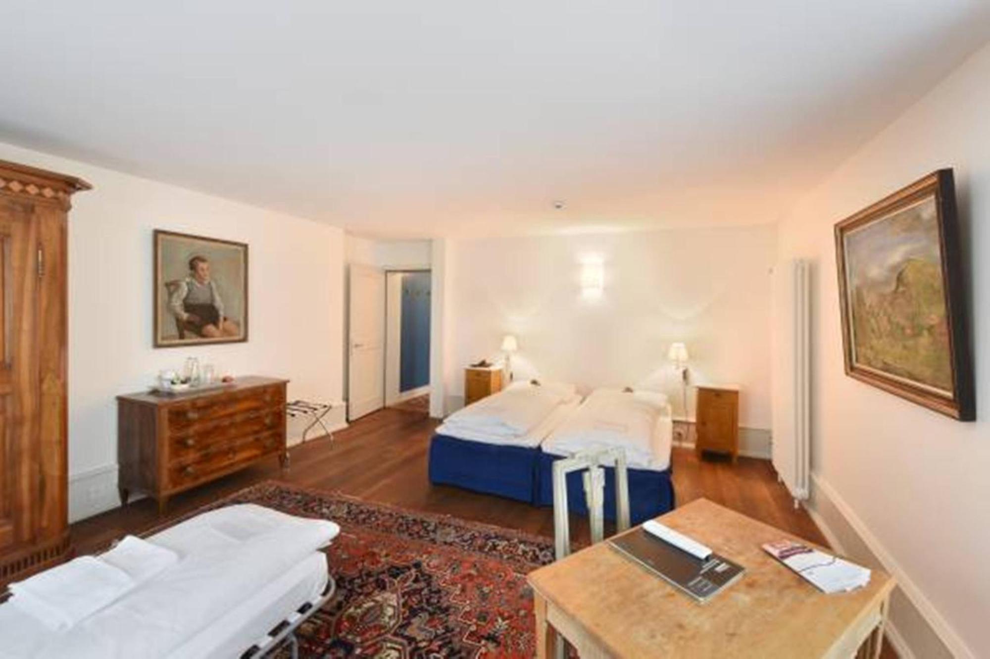 Hotel Im Schlosspark Binningen Exteriör bild