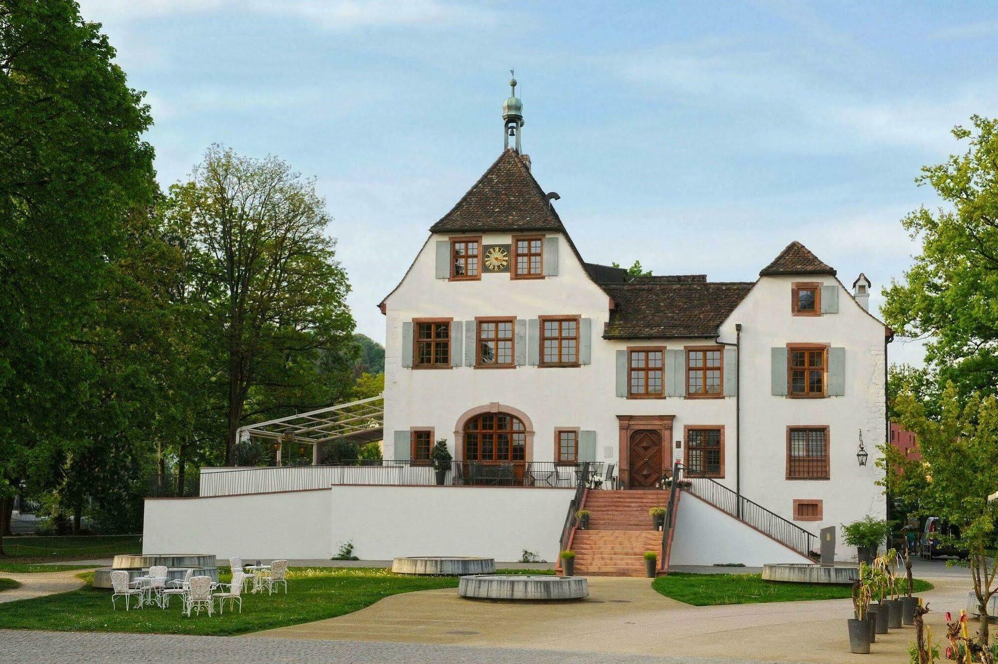 Hotel Im Schlosspark Basel Exteriör bild
